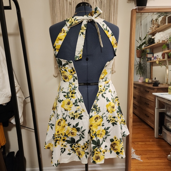 Retro Modcloth Ixia floral A-line dress with pockets! - Picture 5 of 10